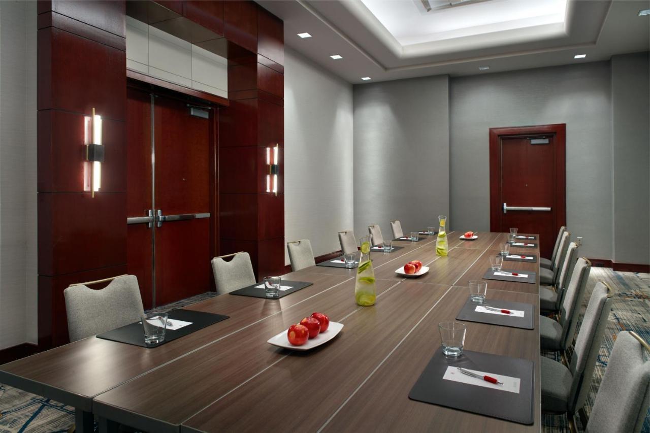 Marriott Kansas Hotel 3*