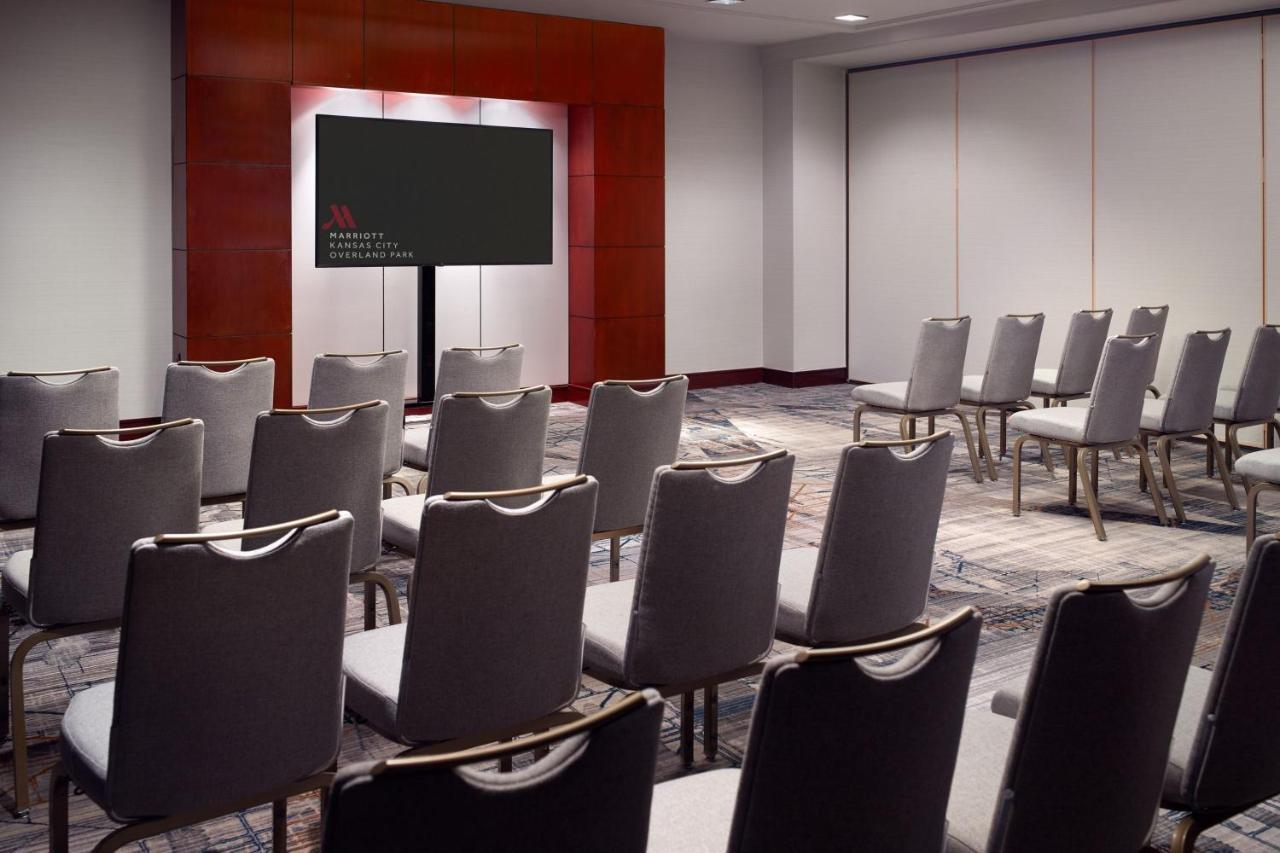 Marriott Kansas Hotel 3*