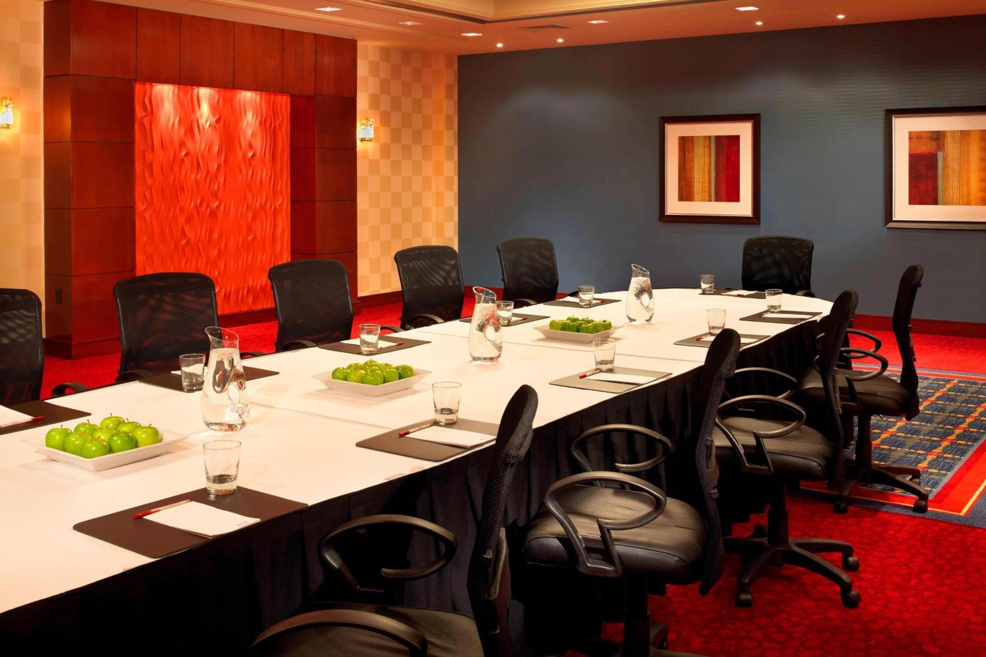 Marriott Kansas 3*